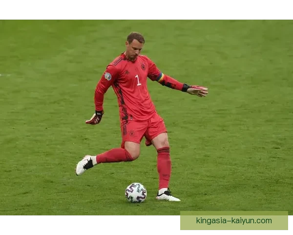 诺伊尔欧洲杯表现稳健，发挥稳定备受期待领袖作用